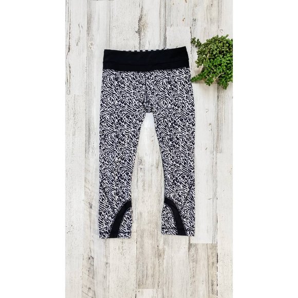 lululemon athletica Pants - Lululemon Run Inspire Crop II Luxtreme Leggings